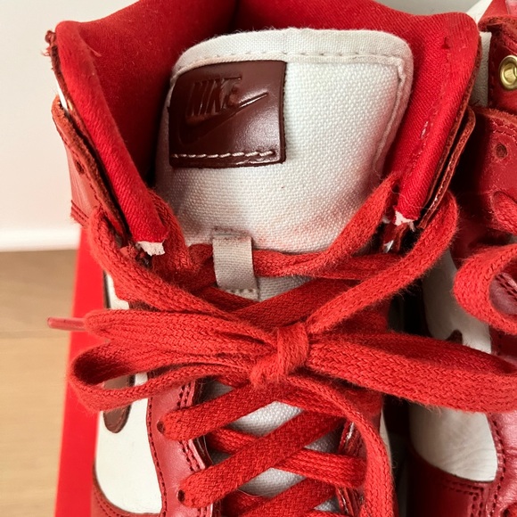 Nike Dunk High Lxx Basketball Sneaker - Picture 9 of 9